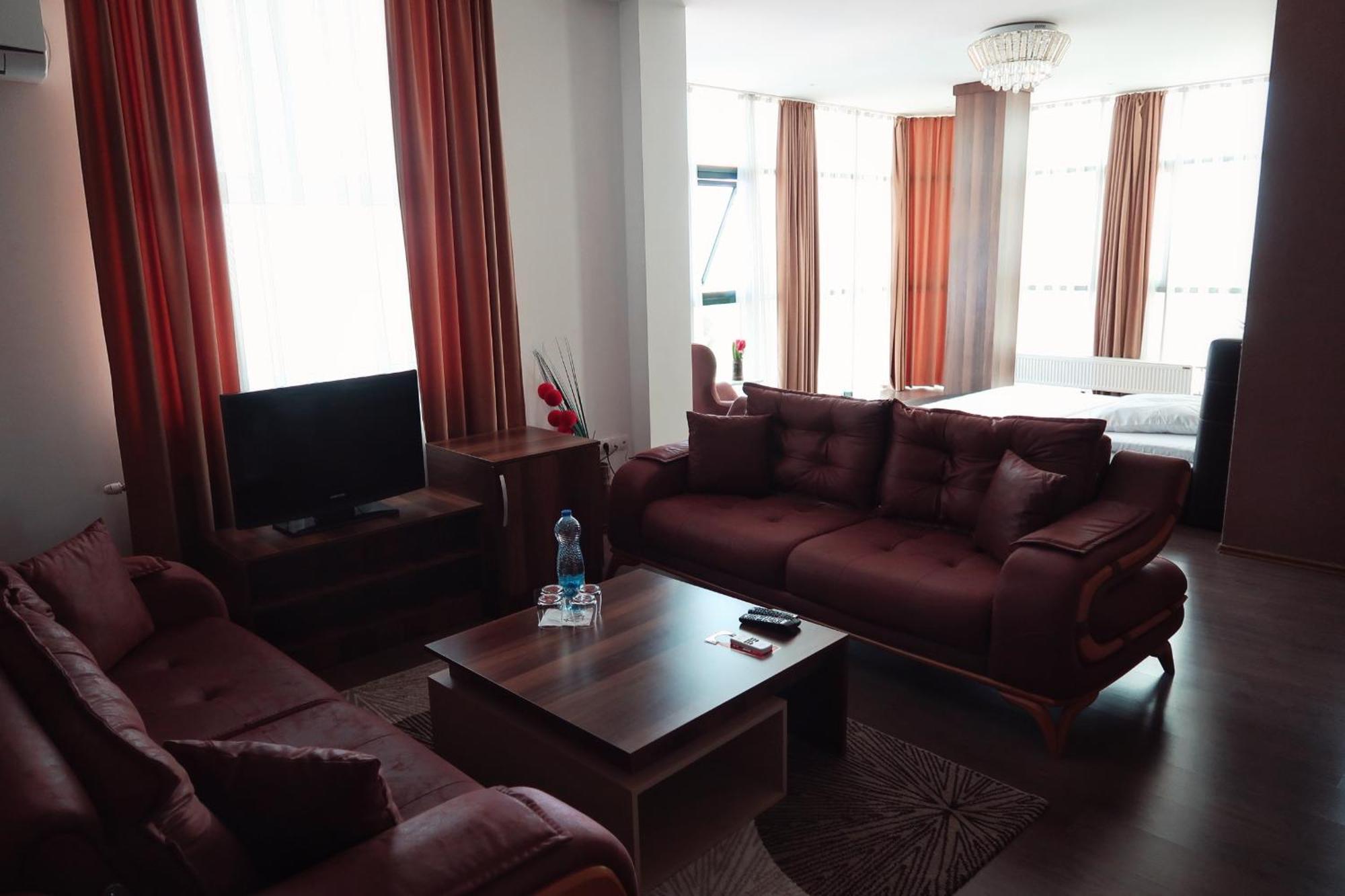 Hotel Antika Печ Экстерьер фото