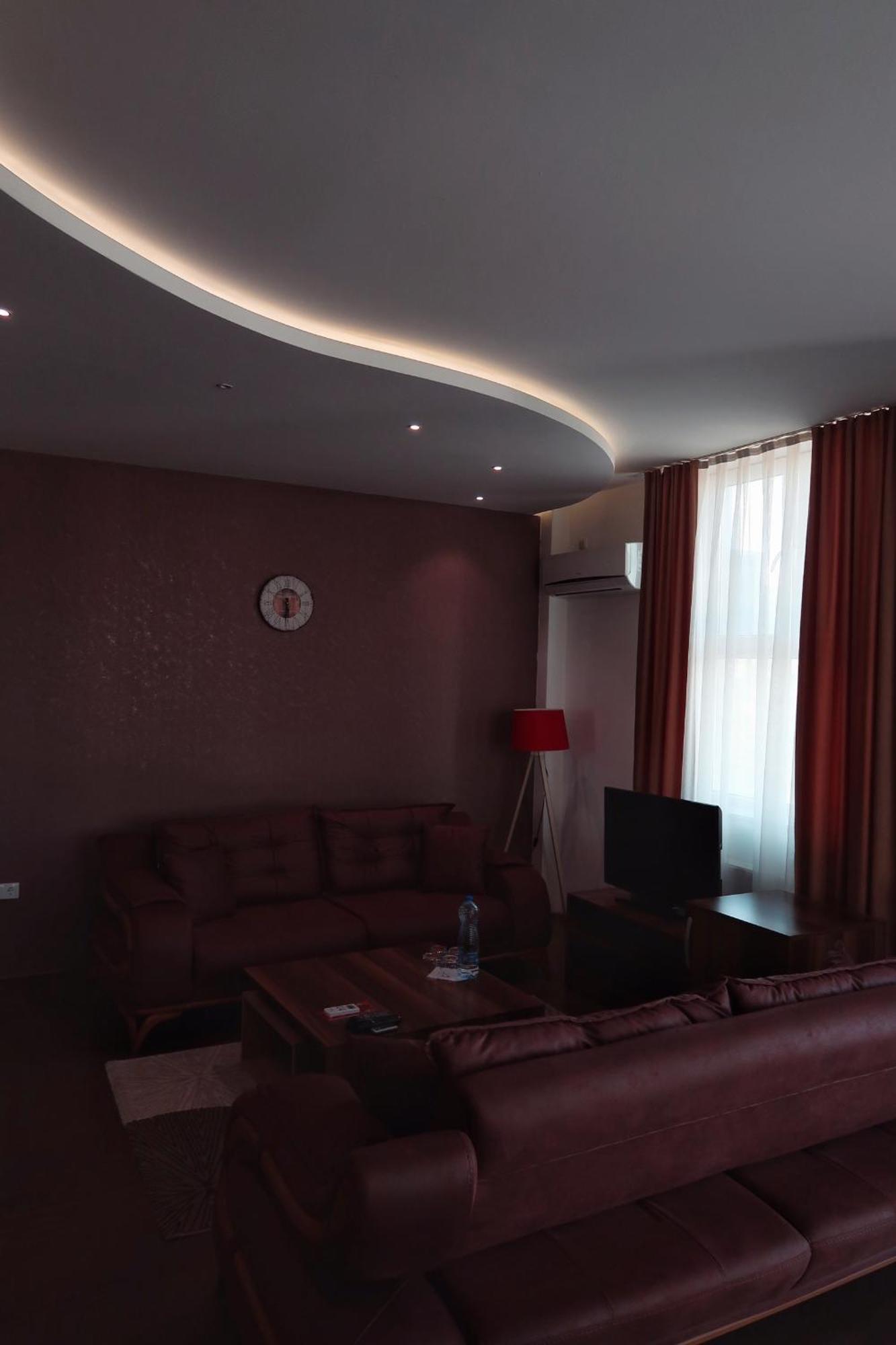Hotel Antika Печ Экстерьер фото